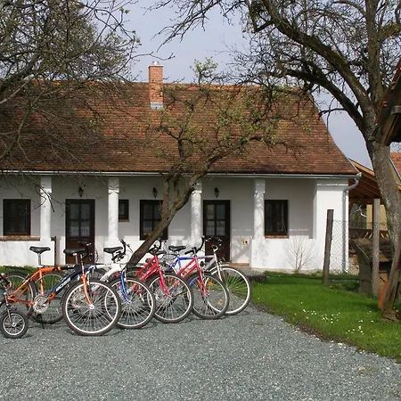 Orsegi Tornacos Vendegfogado Gasthuis