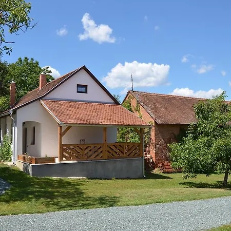 Gasthuis Orsegi Tornacos Vendegfogado Felsőszenterzsébet